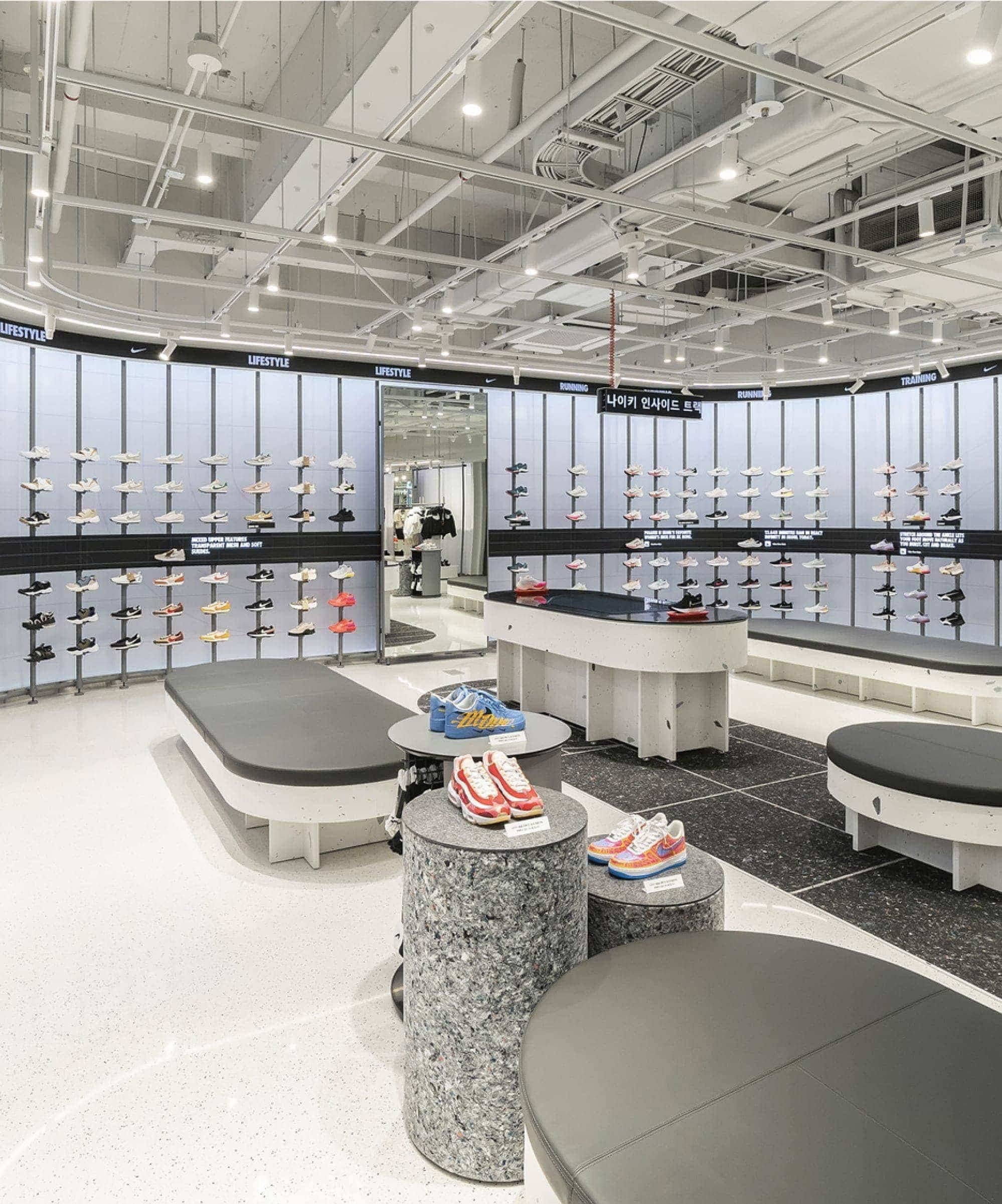 irregular Siempre silencio In pictures: Nike launches two new store concepts - RetailDetail EU
