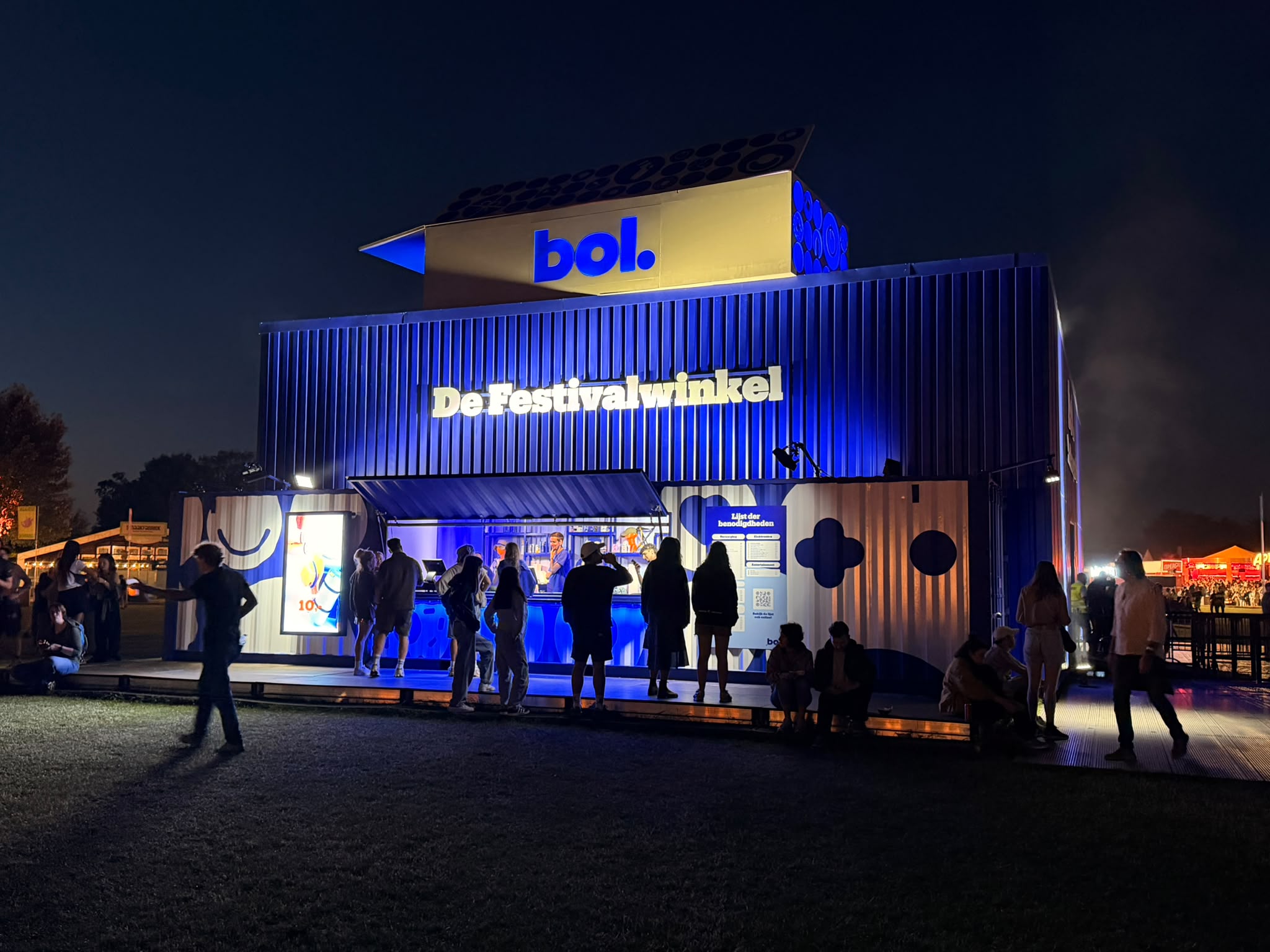 Корпорация Bol открыла новый магазин на музыкальном фестивале Rock Werchter