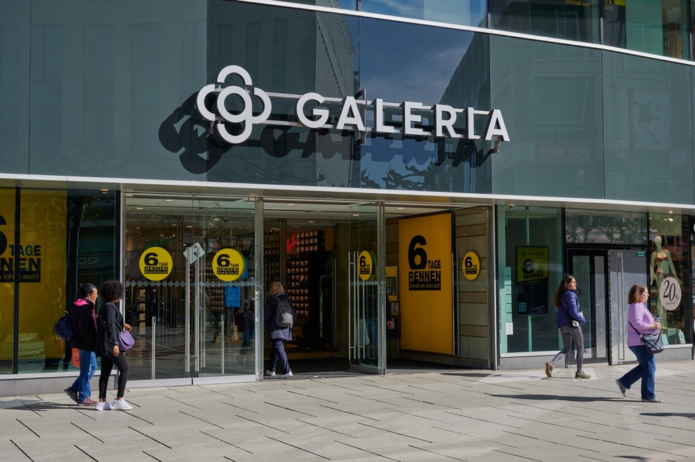 Christmas loan (temporarily) saves Galeria from the axe